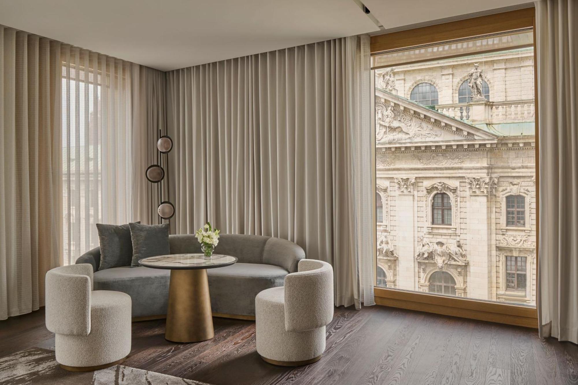 Koenigshof, A Luxury Collection Hotel, Hotel